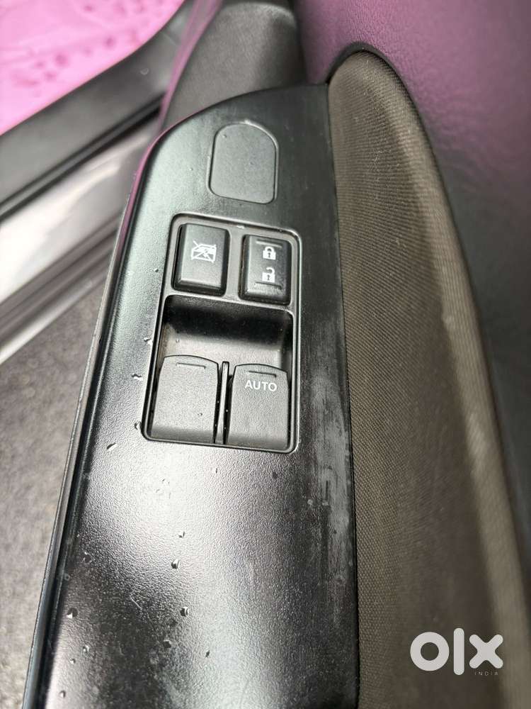 Maruti Suzuki Swift 1.2 Lxi (o), 2015, Petrol