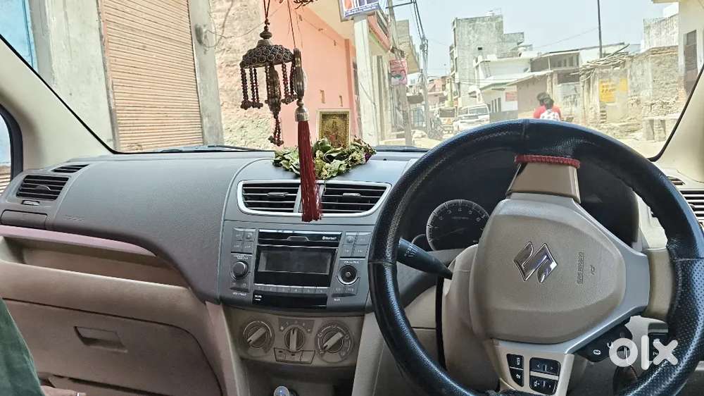 Maruti Suzuki Ertiga 2018 Cng & Hybrids 75000 Km Driven