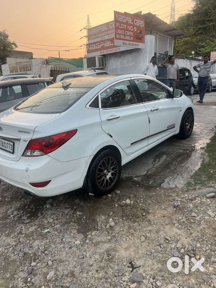 Hyundai Verna 1.6 Sx (o) Crdi At, 2013, Diesel