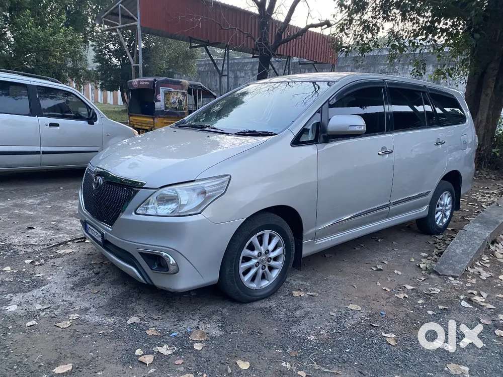 Toyota Innova Diesel 2014 Model Taxi Bord
