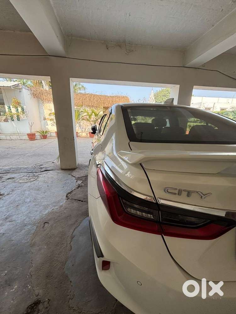 Honda City Zx 2022 Petrol Well Maintained