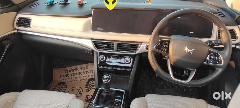 Mahindra Xuv700 2.2 Ax 7 Diesel Mt Luxury Pack Str, 2024, Diesel