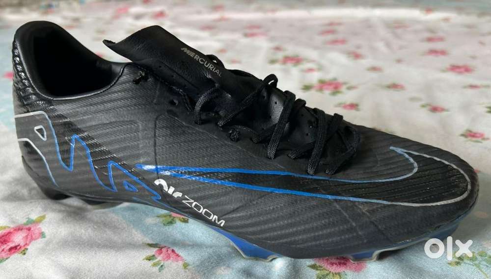 Nike mercurial air zoom vapor 15 academy(only 4month use)with shin
