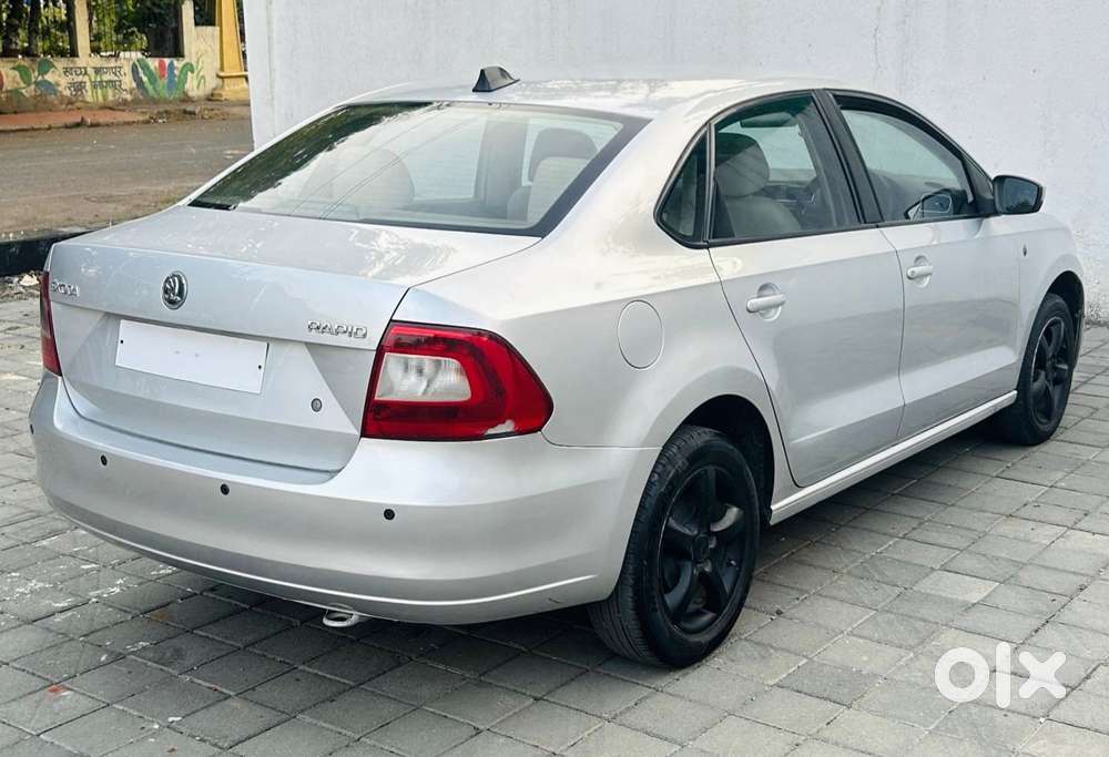 Skoda Rapid 2013-2016 1.5 Tdi At Ambition With Alloy Wheel, 2015, Di..