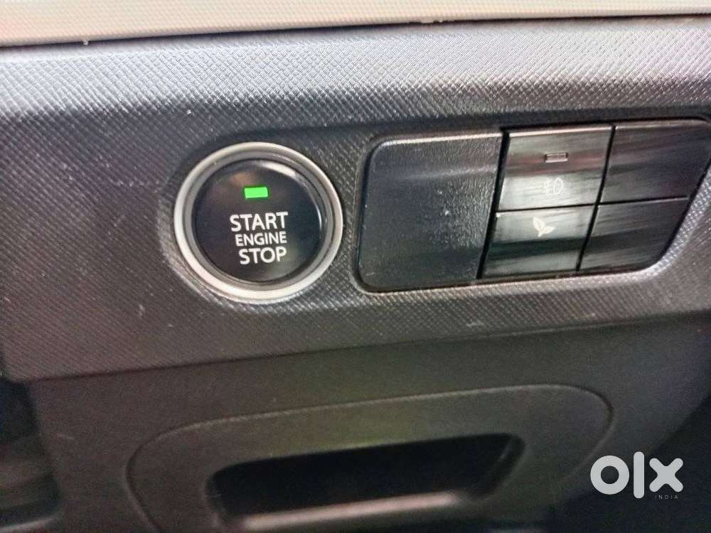 Tata Punch 1.2 Revotron Creative Amt Dual Tone, 2022, Petrol