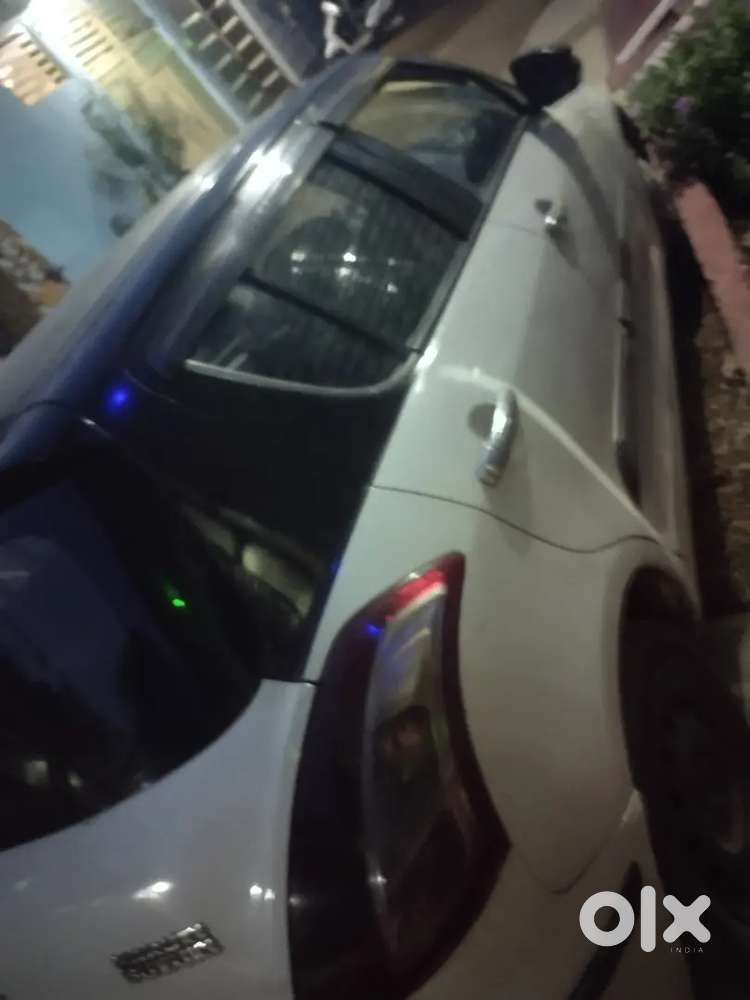 Maruti Suzuki Swift 2015 Diesel 85000 Km Driven