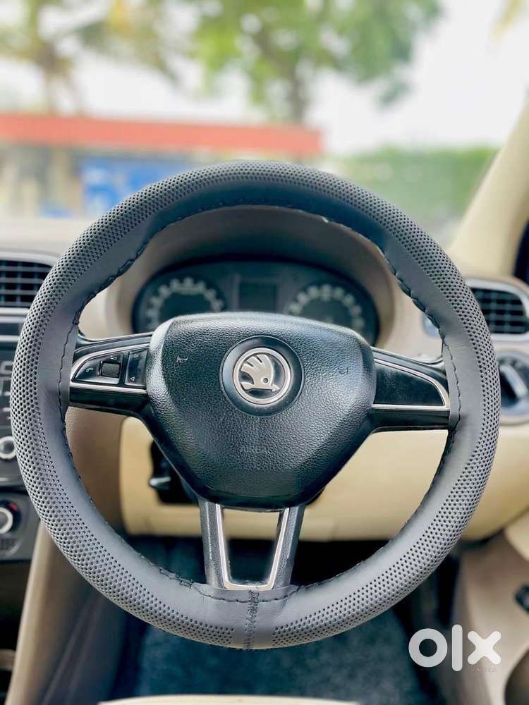 Skoda Rapid 1.6 Elegance Tdi At, 2016, Diesel