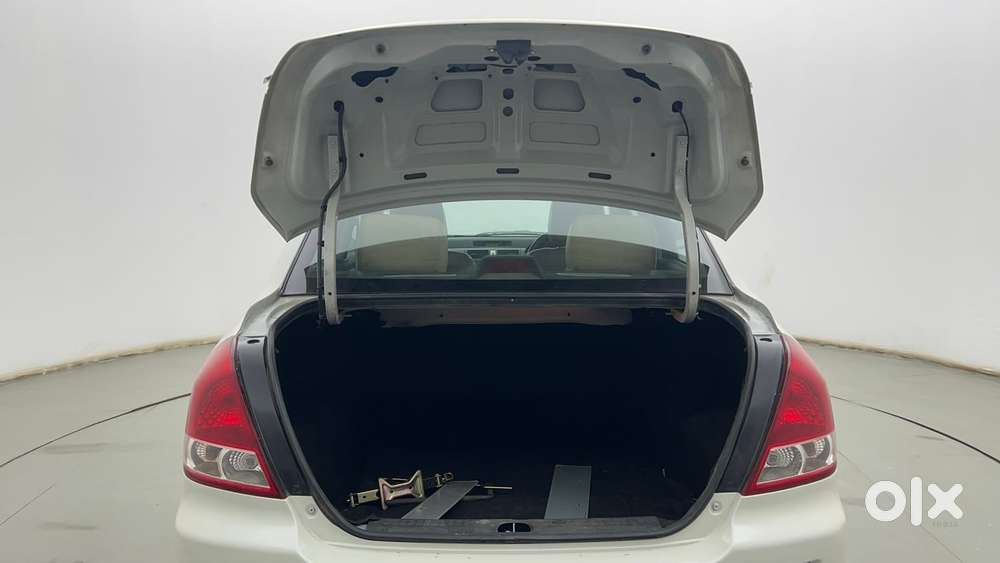 Maruti Suzuki Swift Dzire 1.2 Vxi Bsiv, 2011, Petrol