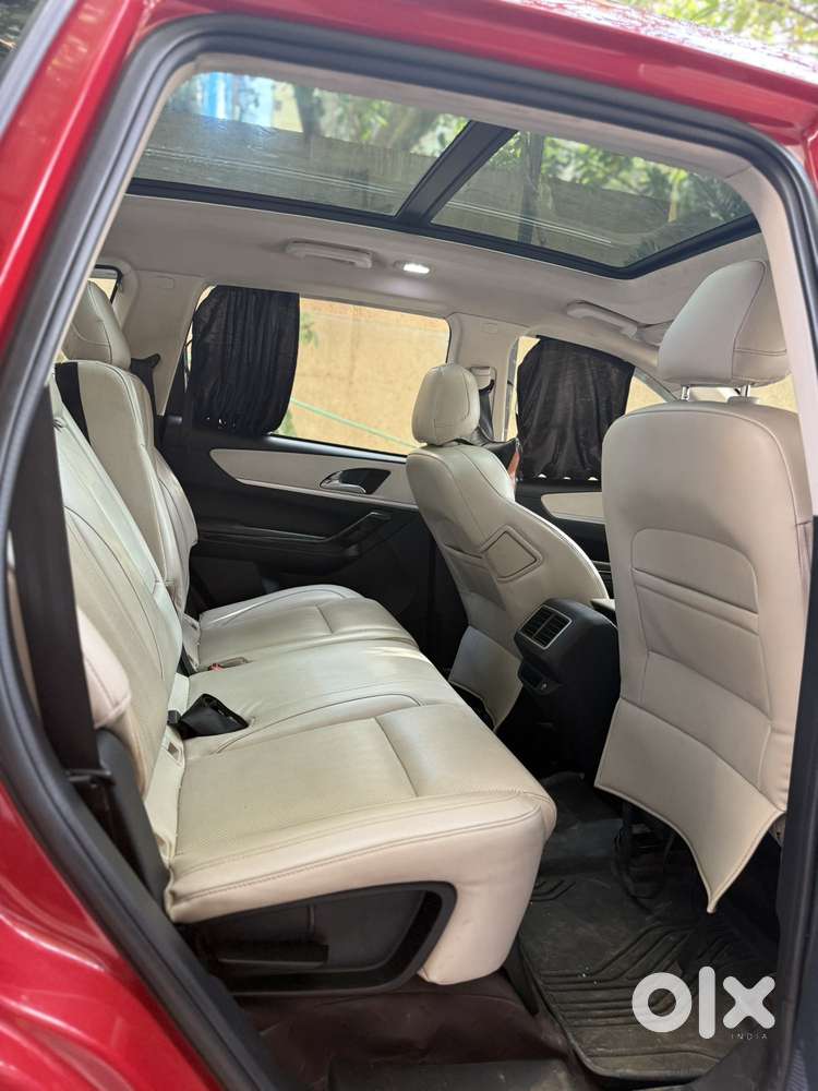 Mahindra Xuv700 2.2 Ax 7 Diesel At Str Awd, 2022, Diesel