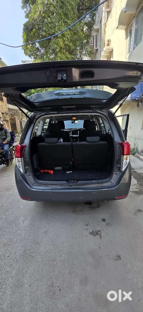 Petrol Innova Crysta Less Driven