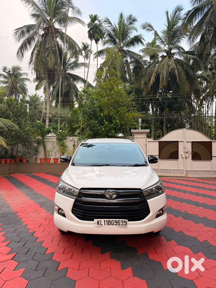 Toyota Innova Crysta 2017 V Diesel Manual