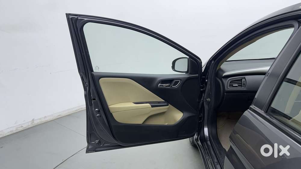 Honda City I-vtec V, 2022, Petrol