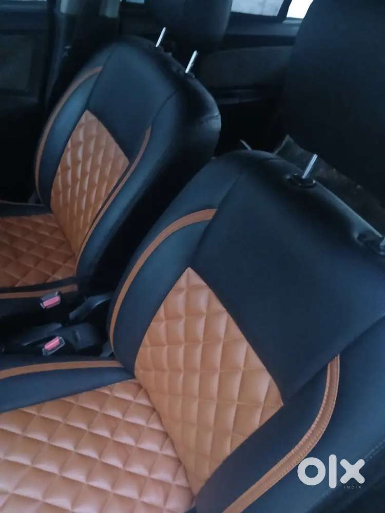 Parking Problm Hain,gaadi Achi Hain .