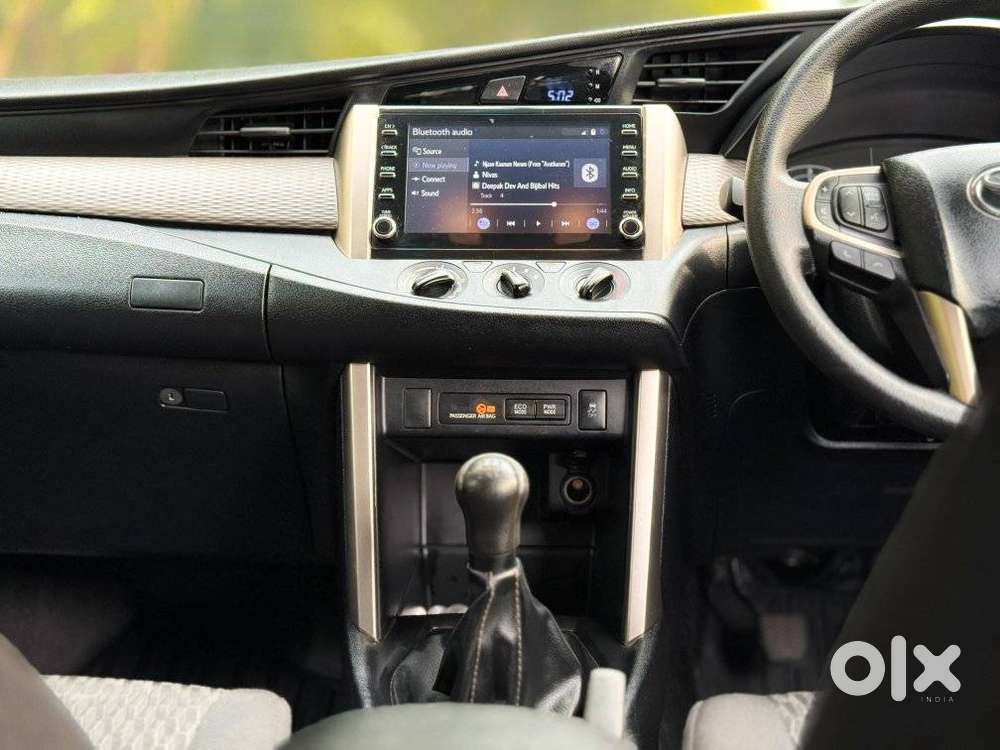 Toyota Innova Crysta 2.4 G Mt, 2022, Diesel