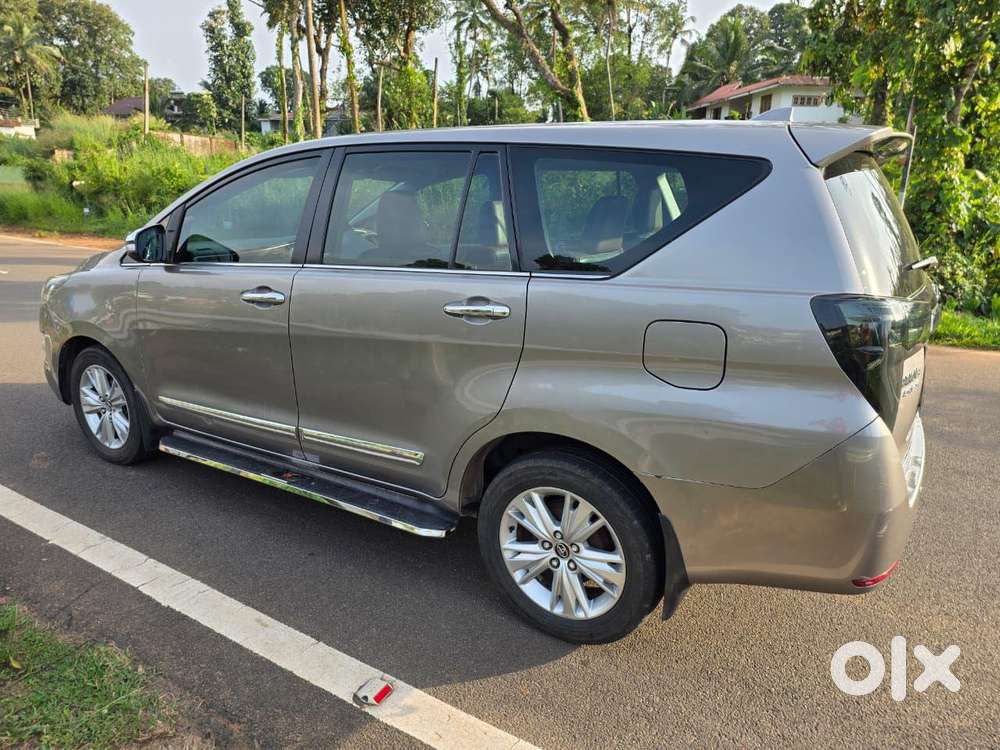 Toyota Innova Crysta 2.8 Zx Automatic 7 Str, 2016, Diesel