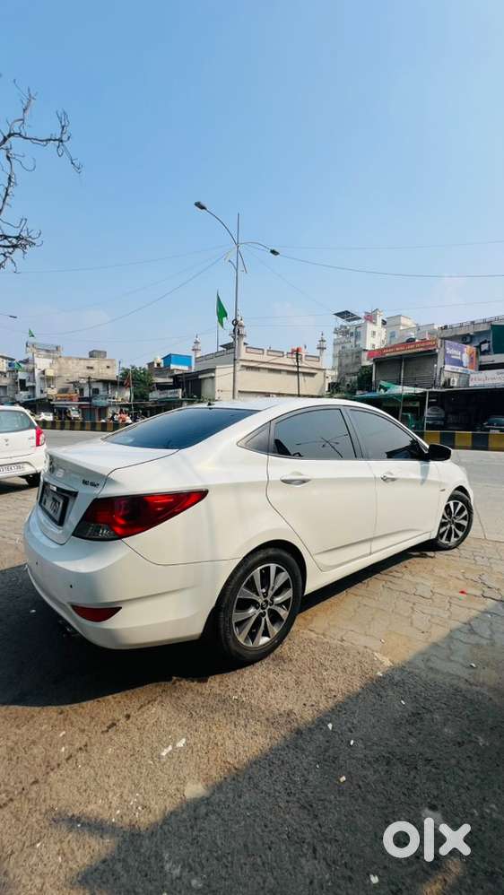Hyundai Verna Crdi 2013