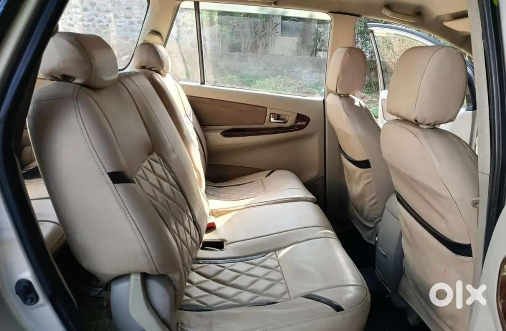 Toyota Innova 2012 Diesel Well Maintained