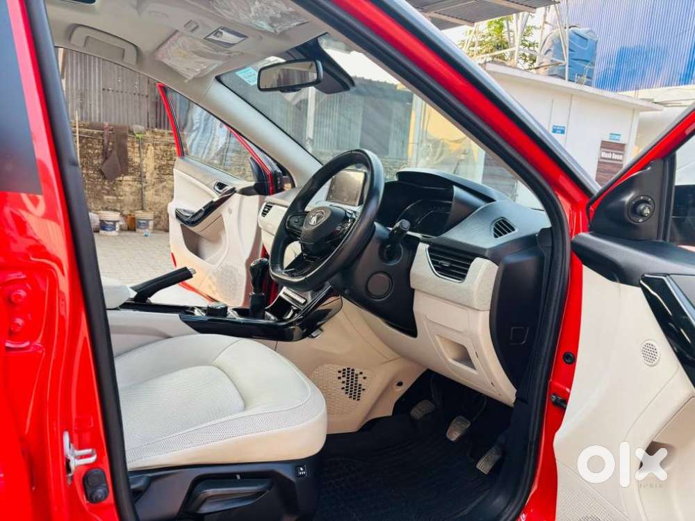Tata Nexon 1.5 Revotorq Xz Plus Premium Dual Tone, 2023, Petrol