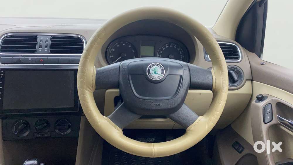 Skoda Rapid 2011-2013 1.6 Mpi At Ambition, 2013, Petrol