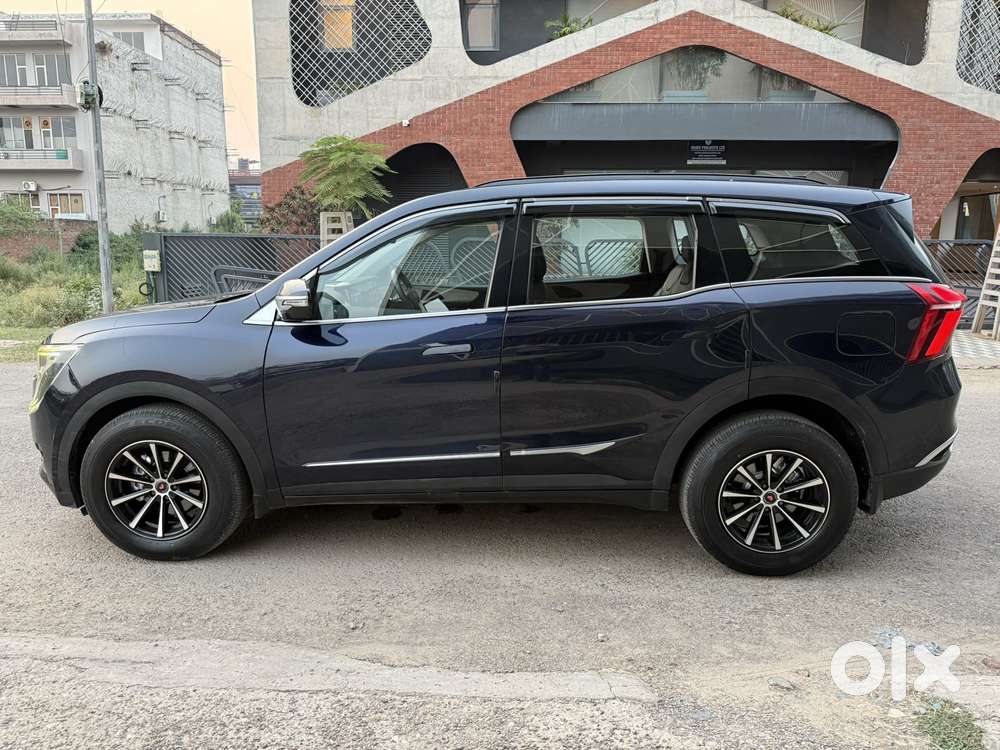 Mahindra Xuv700 2.2 Ax 3 Diesel At 5 Str, 2023, Diesel