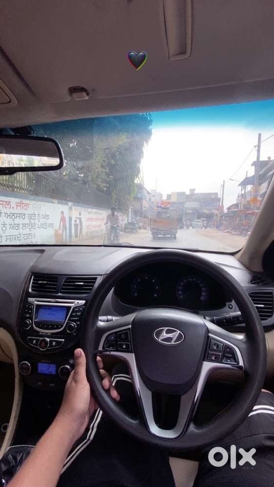 Hyundai Fluidic Verna 2012