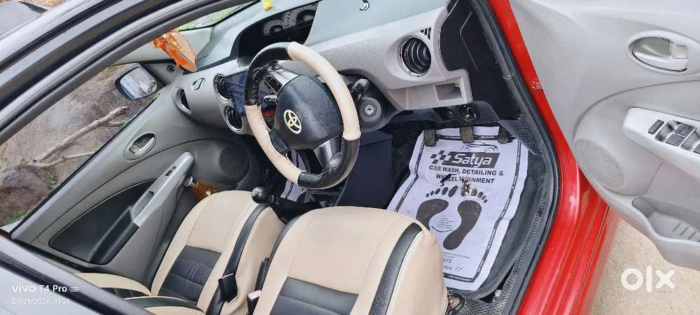 Toyota Etios Liva 2012