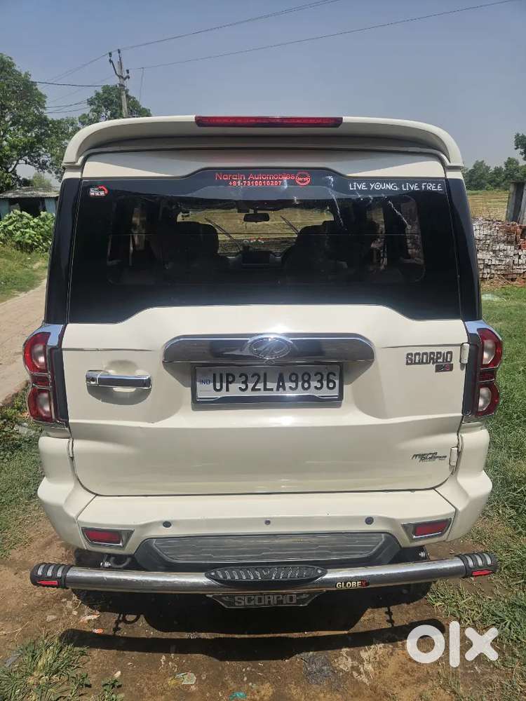 गाड़ी वैल मेंटेन गुड कंडीशन