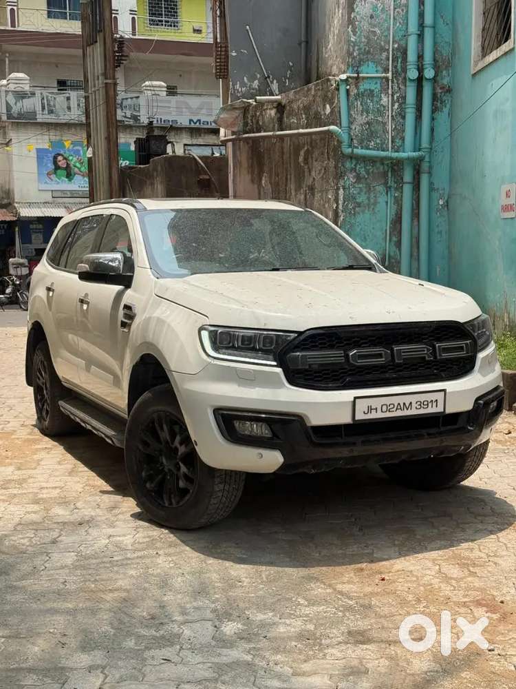 Ford Endeavour 2016 Diesel Well Maintained