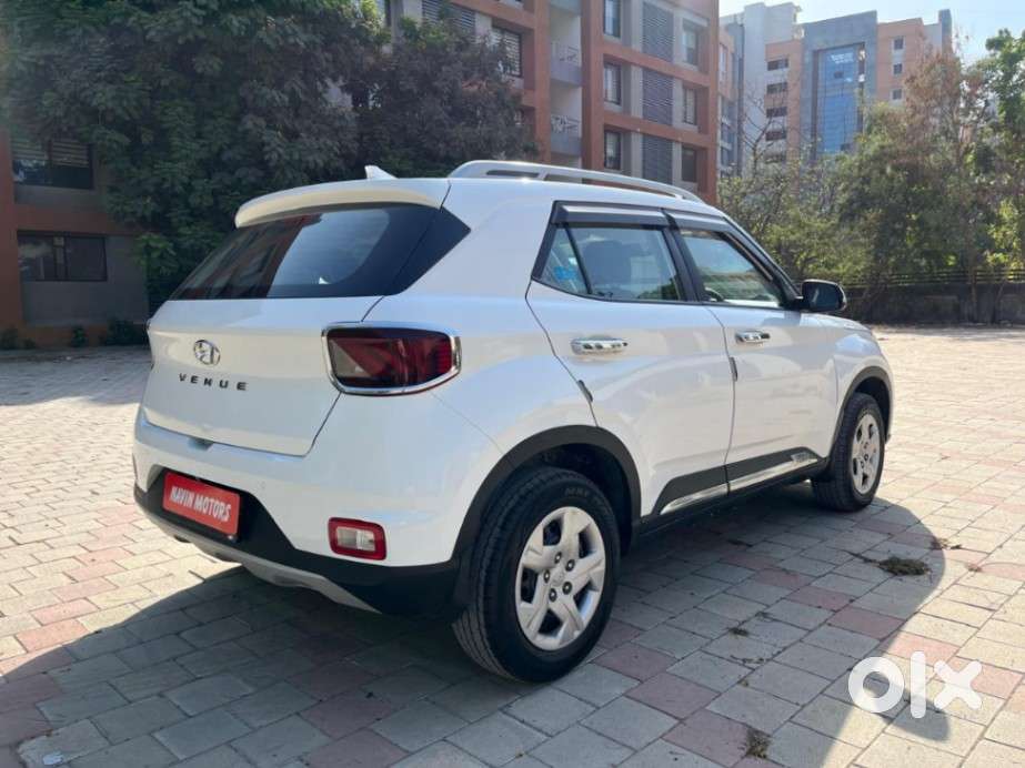 Hyundai Venue S Plus Mt 1.2 Kappa, 2021, Petrol