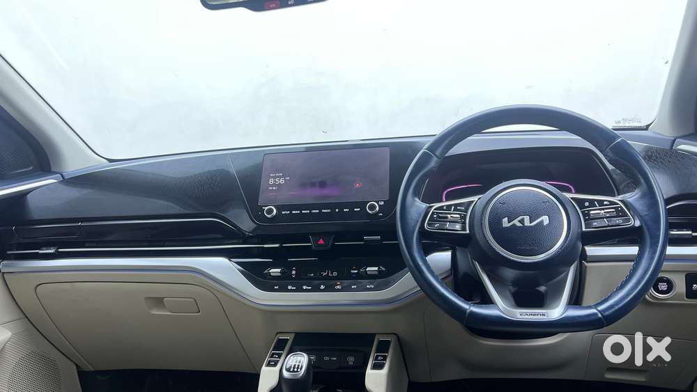 Kia Carens 1.4 Luxury 7 Str, 2022, Petrol
