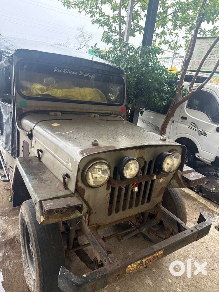 Mahindra Jeep Commander 2000