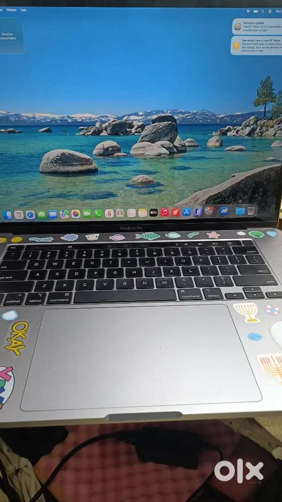MacBook pro touchbar in Awesome condition