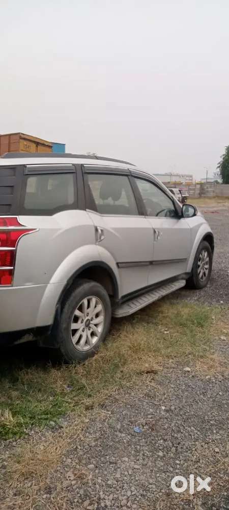 Mahindra Xuv500 2016 Diesel 100000 Km Driven