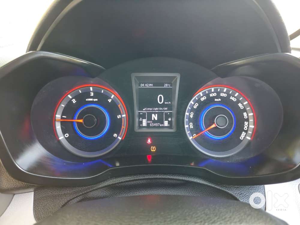 Mahindra Xuv300 W8 Option Diesel, 2022, Diesel