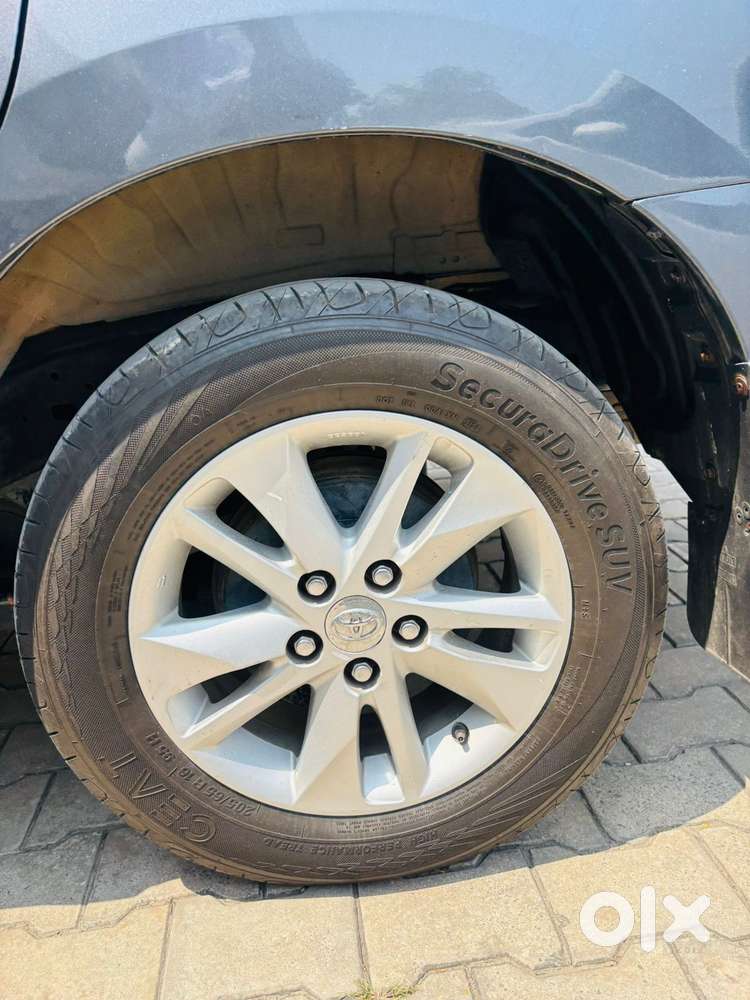 Toyota Innova Crysta 2.7 Gx At, 2021, Diesel