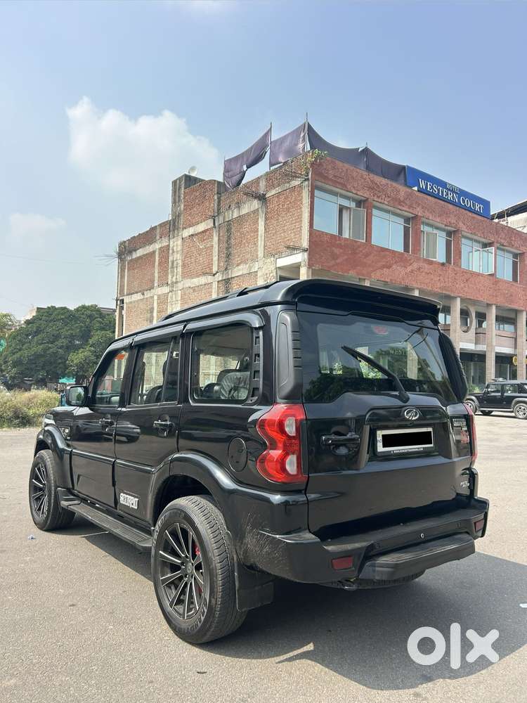 Mahindra Scorpio Classic 2.2 S 11 Mt 7 Str, 2022, Diesel