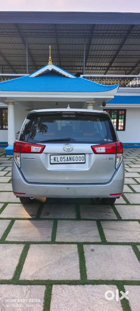 Toyota Innova Crysta 2.8 Gx At 8s, 2016, Diesel