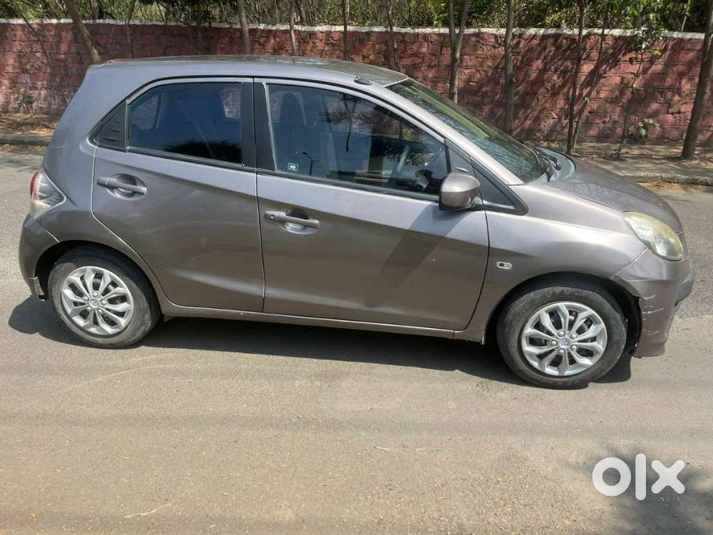 Honda Brio 2011-2013 V Mt, 2012, Petrol
