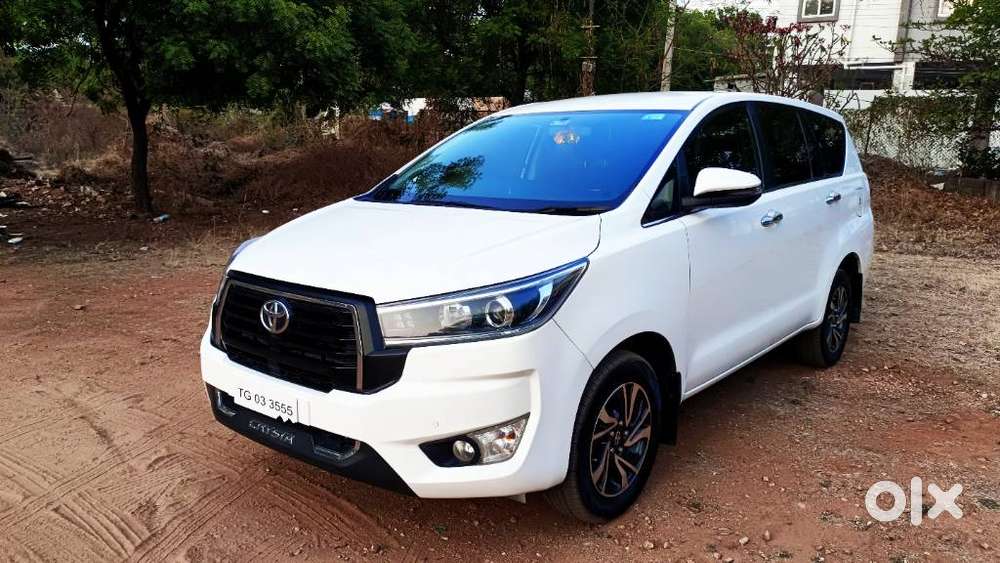 Toyota Innova Crysta, 2023
