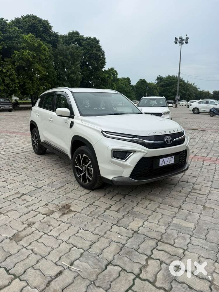 Toyota Urban Cruiser 2025 Hyryder S Hybrid