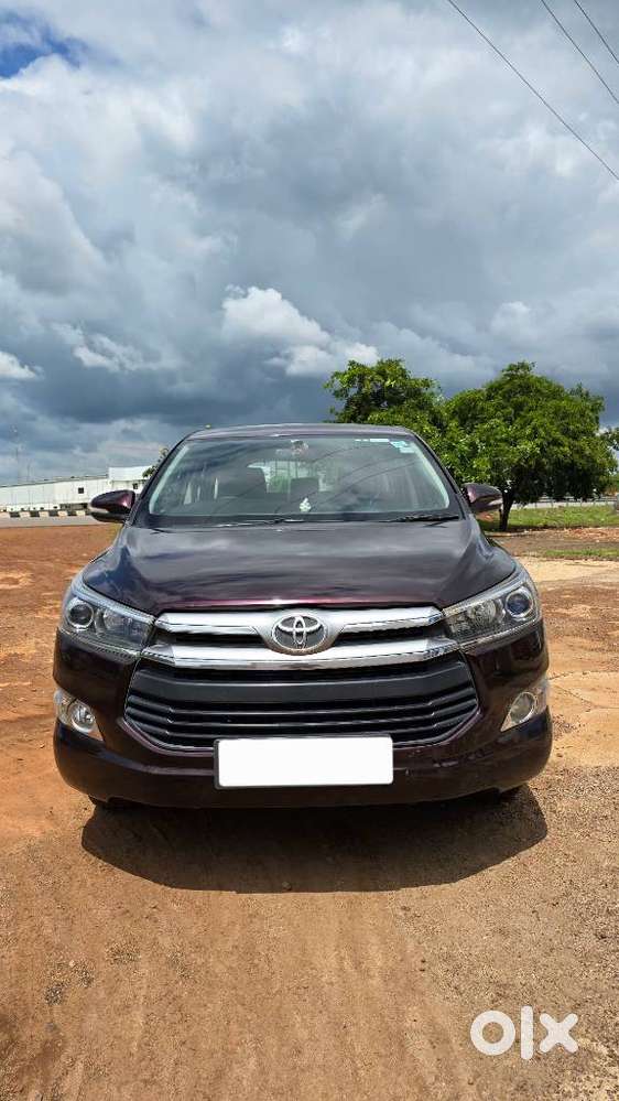 Toyota Innova Crysta 2.4 V, 2016, Diesel