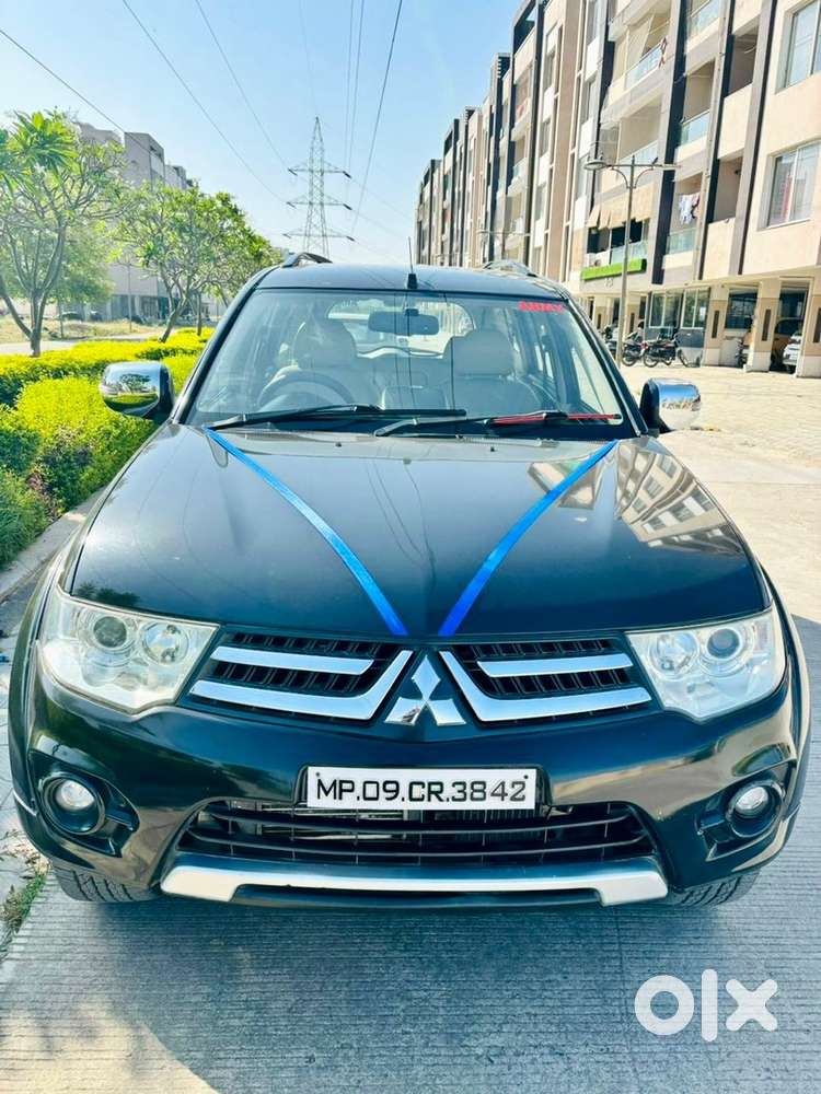 Mitsubishi Pajero Sport 2015