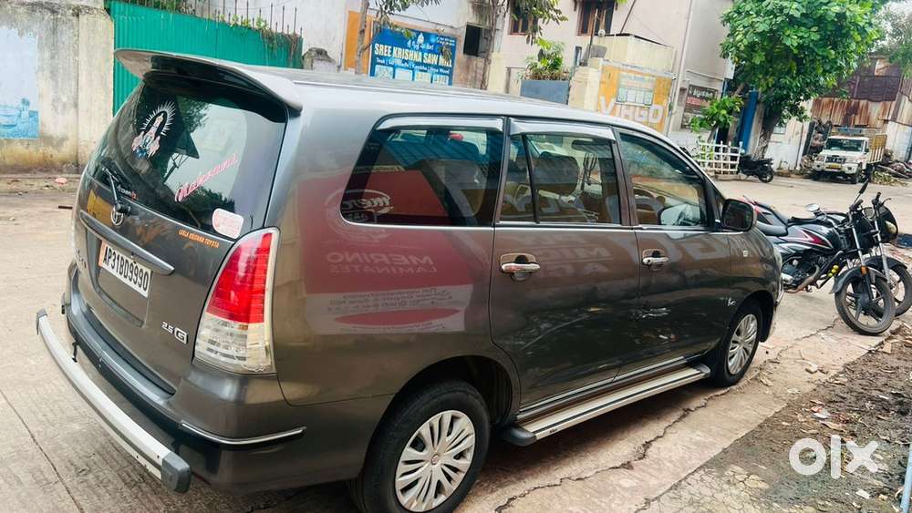 Toyota Innova Diesel 2012