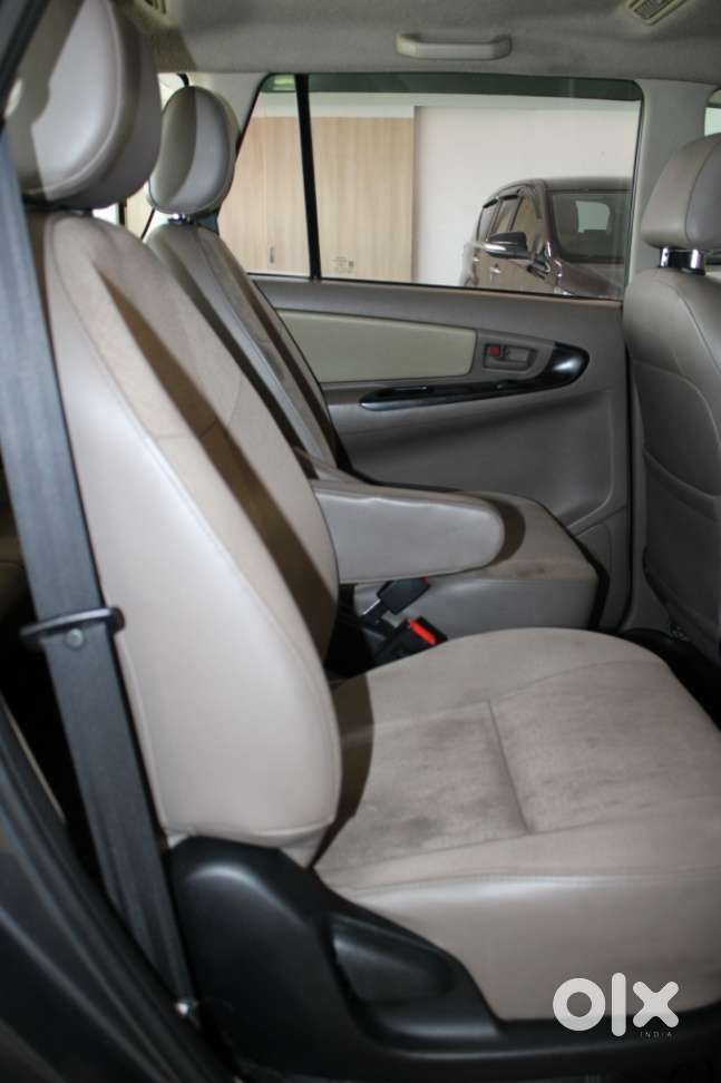 Toyota Innova 2.5 G (diesel) 7 Seater, 2015, Diesel