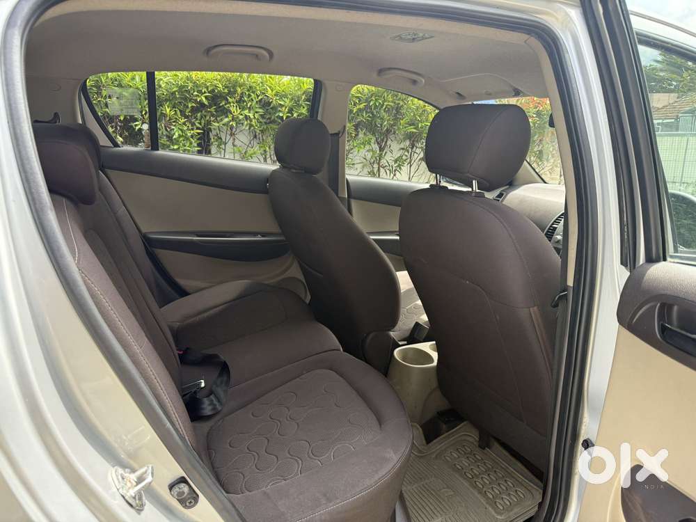 Hyundai I20 Sportz 1.2 Bs-iv, 2010, Petrol