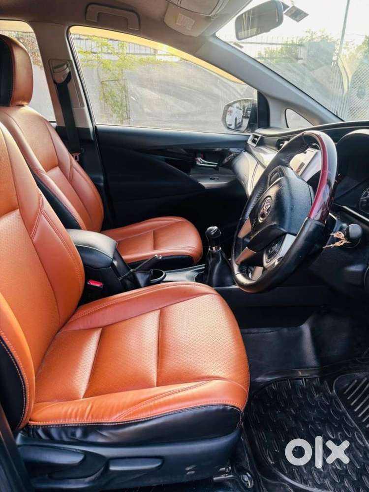 Toyota Innova 2.5 Vx 7 Str Bs-iii, 2017, Diesel