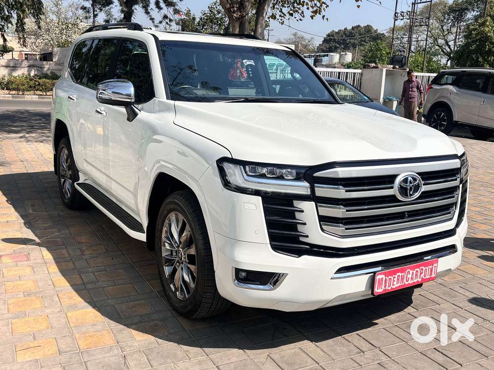 Toyota Land Cruiser 3.3 Zx Diesel, 2023, Diesel