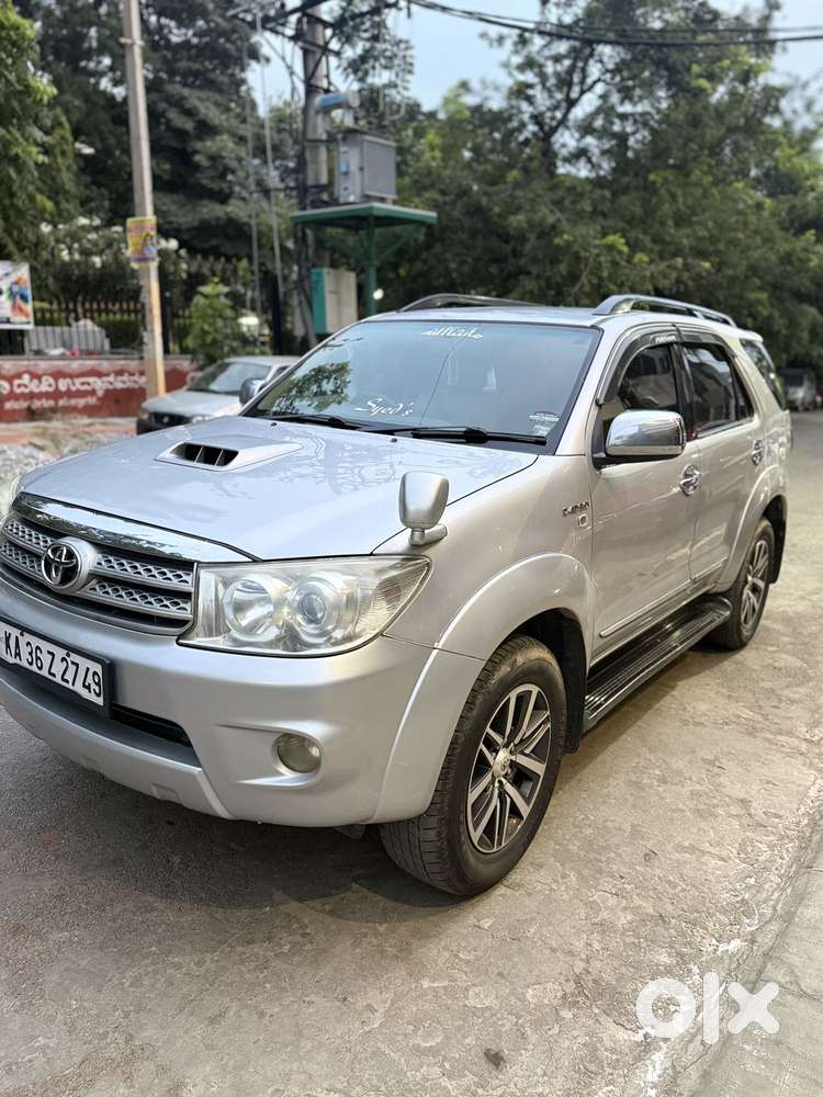 Toyota Fortuner 3.0 4x4 Manual, 2010, Diesel