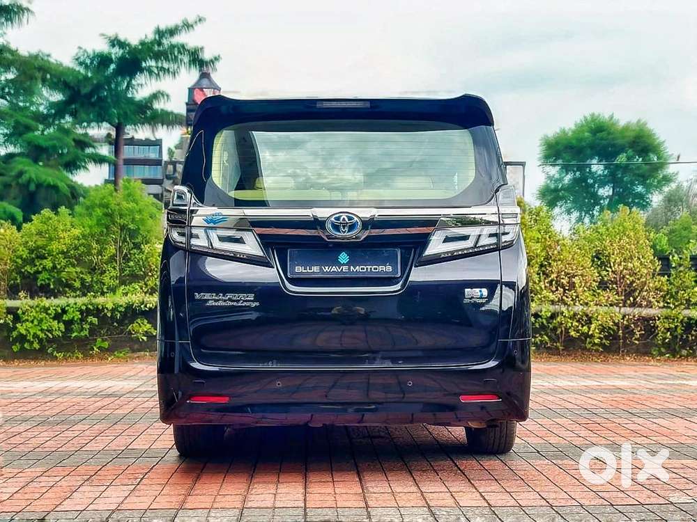 Toyota Vellfire Vip – Executive Lounge, 2023, Petrol
