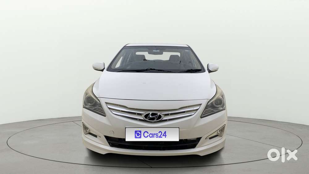 Hyundai Verna Fluidic 1.6 Vtvt Sx, 2015, Petrol